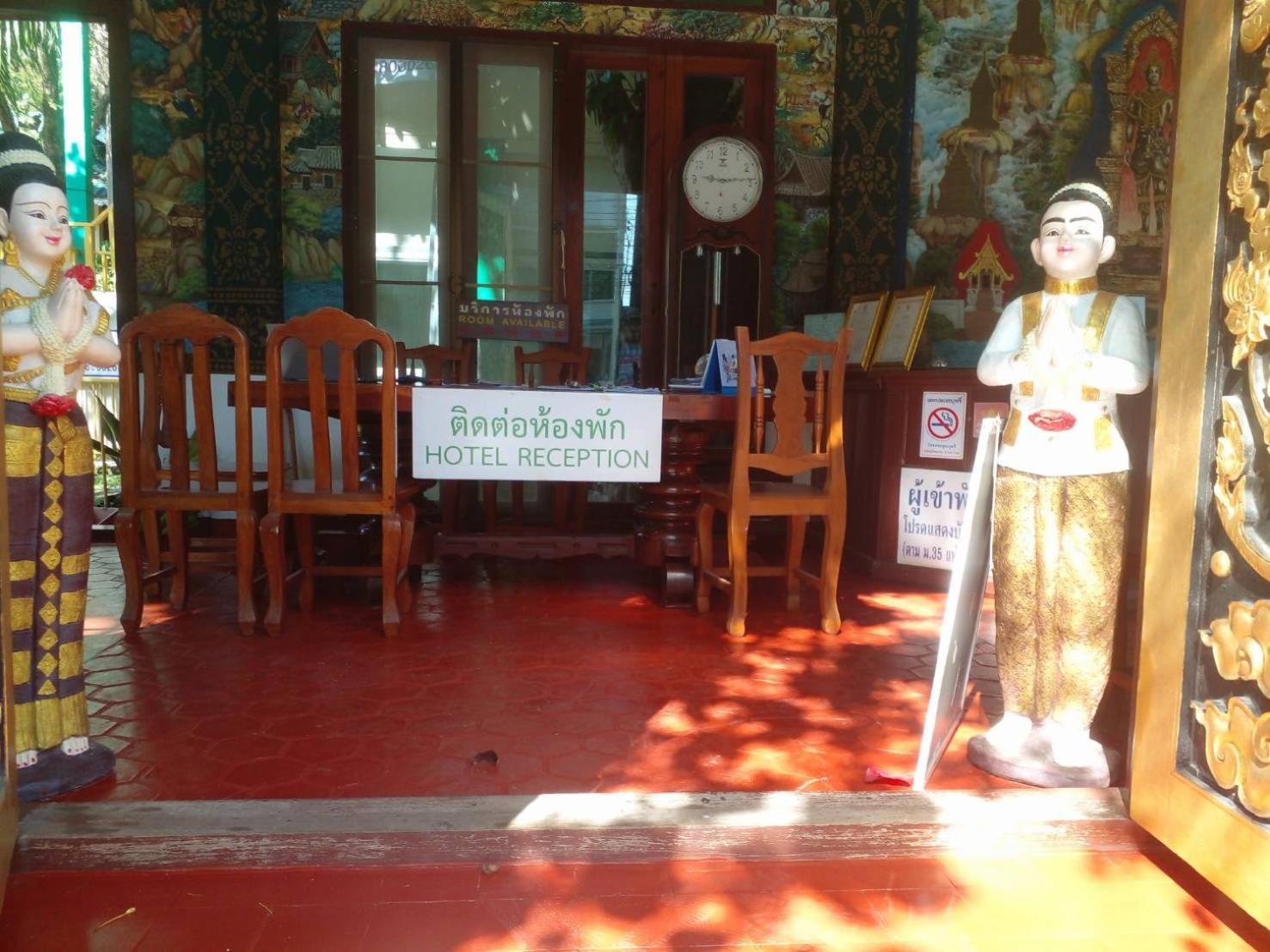 Golden Triangle Palace Hotel チェンライ エクステリア 写真